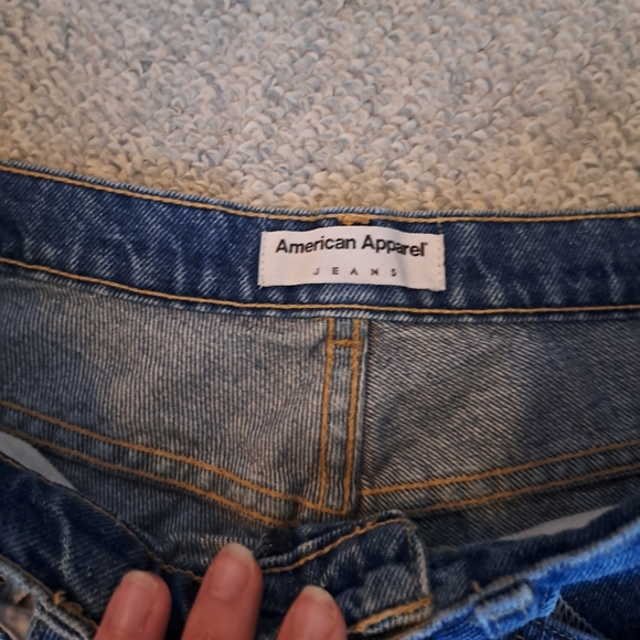 American Apparel Denim Shorts Size 8 - Picture 3 of 5